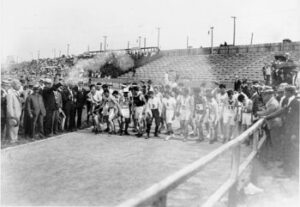 the start of the Olympic marathon in 1904.