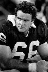 Steve Wright of the Los Angeles Raiders