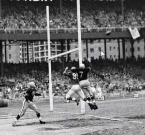 Jim Finks in a football game. Sourced via Jim Finks Foundation website